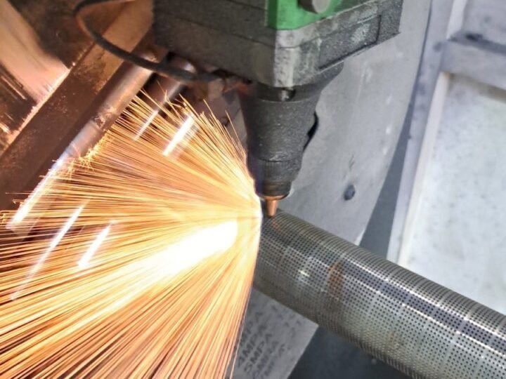 قطع وتخريم المواسير والقطاعات بالليزر
